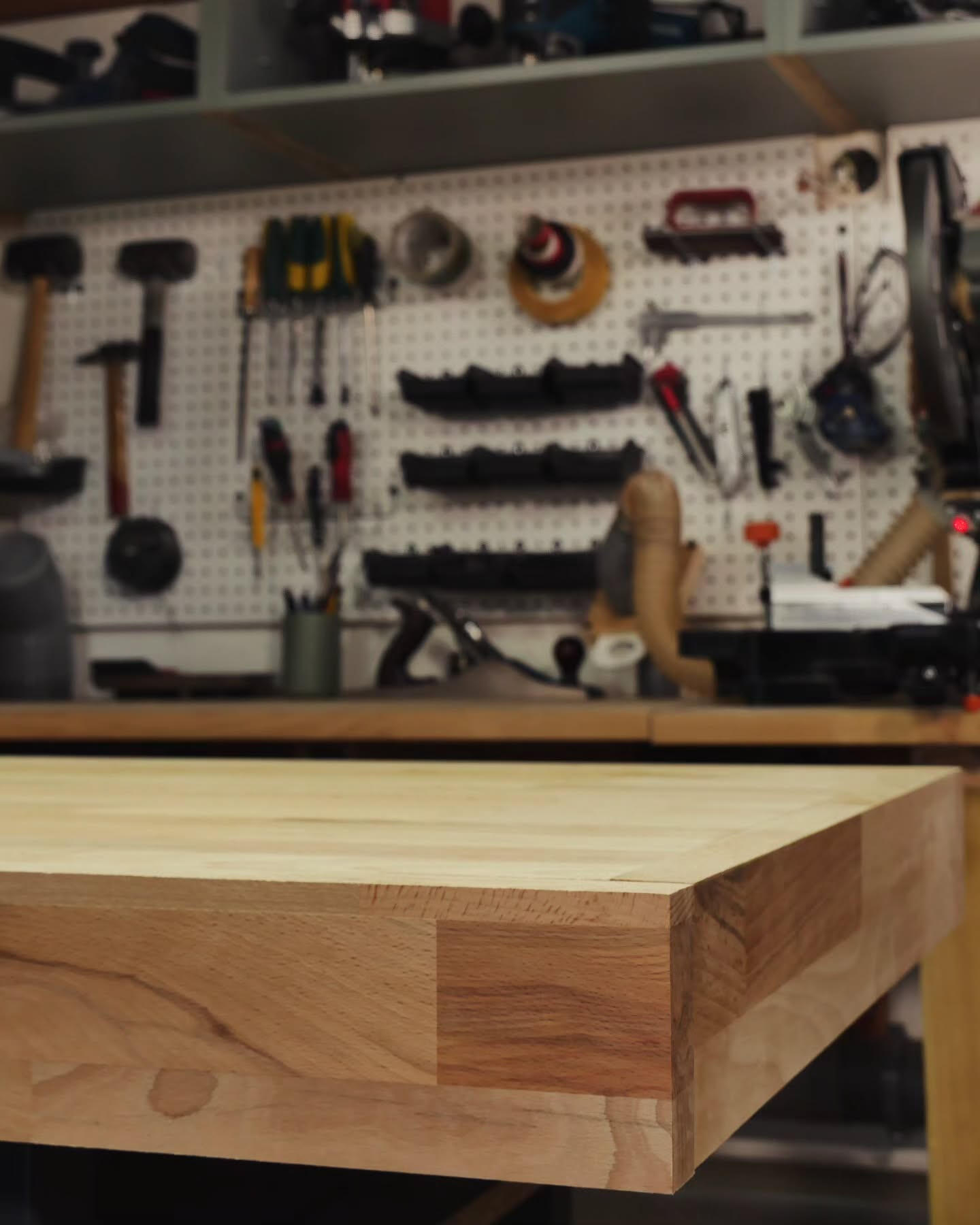 Atelier de fabrication Spaziera, dédié au prototypage, à la construction et à la mise au point de solutions concrètes pour la maison.